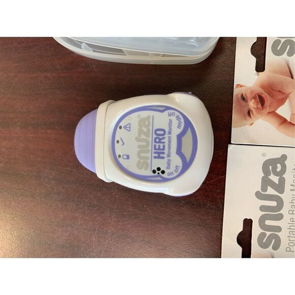Snuza Hero Portable Baby Movement Monitor Wearable Alarm Vibration WORKS + Extra - Picture 1 of 3